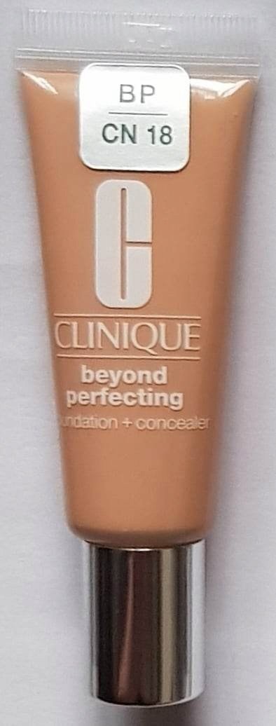 Clinique Beyond Perfecting 2w1 CN18 podkład 10ml