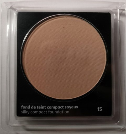 Annayake Silky Compact Foundation 15 podkład w kompakcie 9g Annayake Silky Compact Foundation 15 podkład w kompakcie 9g