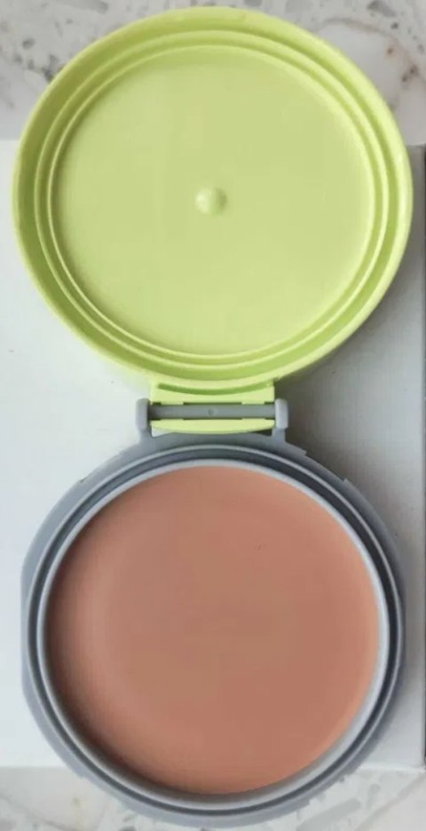 Shiseido Sports BB Compact Very Dark SPF50+ BB puder w kompakcie 12g Shiseido Sports BB Compact Very Dark SPF50+ BB puder w kompakcie 12g