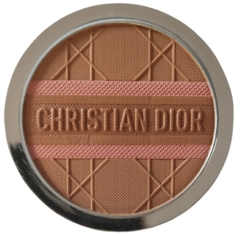 Dior Forever Natural Bronze Glow 032 puder rozświetlająco-brązujący 8g Dior Forever Natural Bronze Glow 032 puder rozświetlająco-brązujący 8g